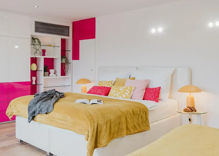 דירה Days - Three-bedroom Loft With Fireplace In Pop-art Style *