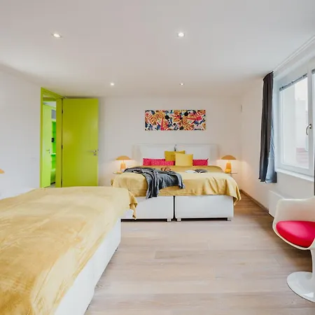 Days - 3bdr Attic Loft-style - Fireplace - Center Lejlighed *